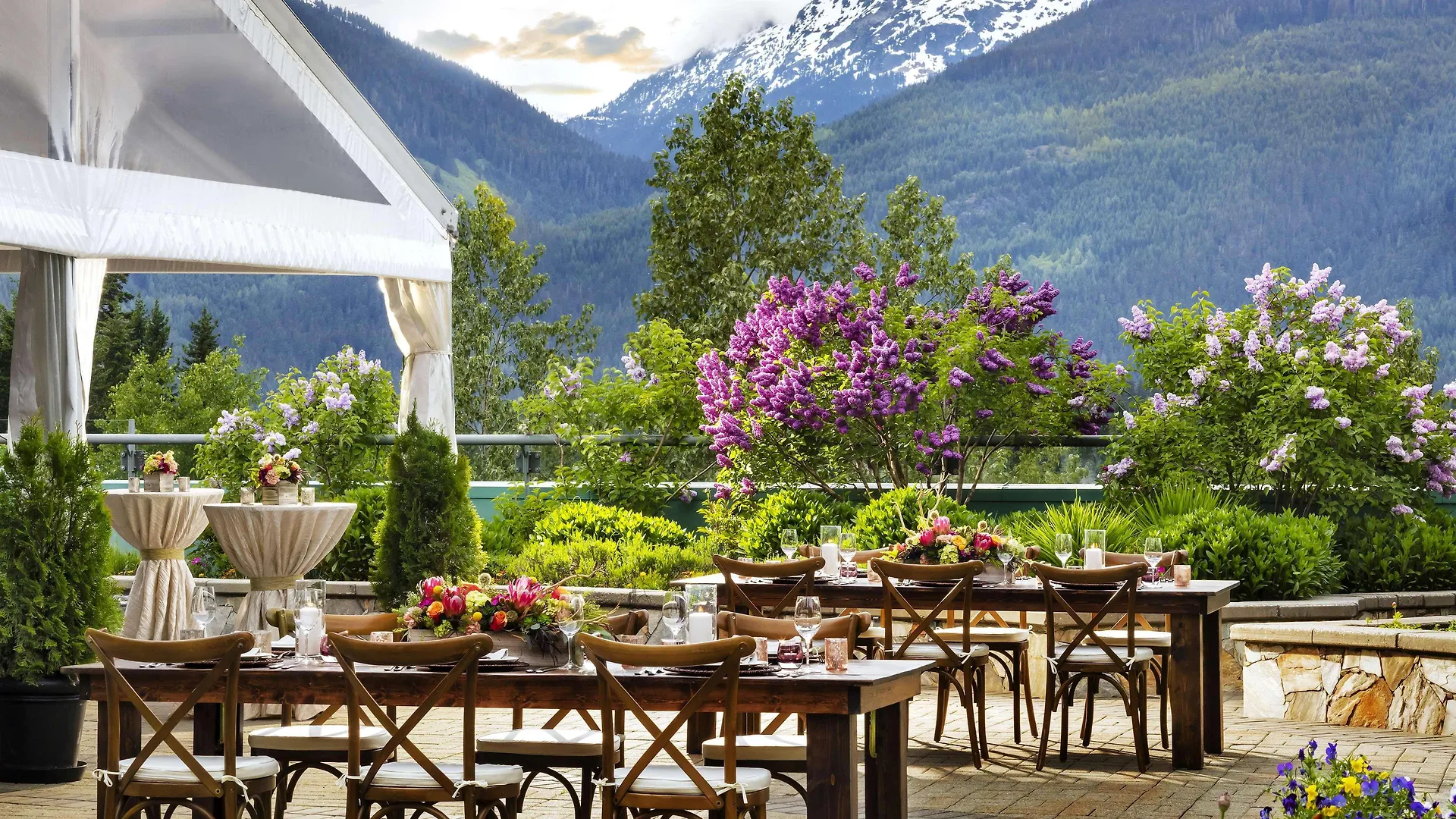 Fairmont Chateau Whistler 5*,